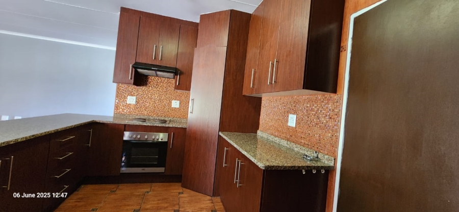 4 Bedroom Property for Sale in Waterkloof East North West